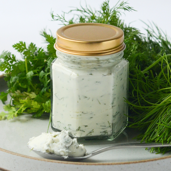 【期間・数量限定】ハーブのチーズスプレッド｜塗るチーズ