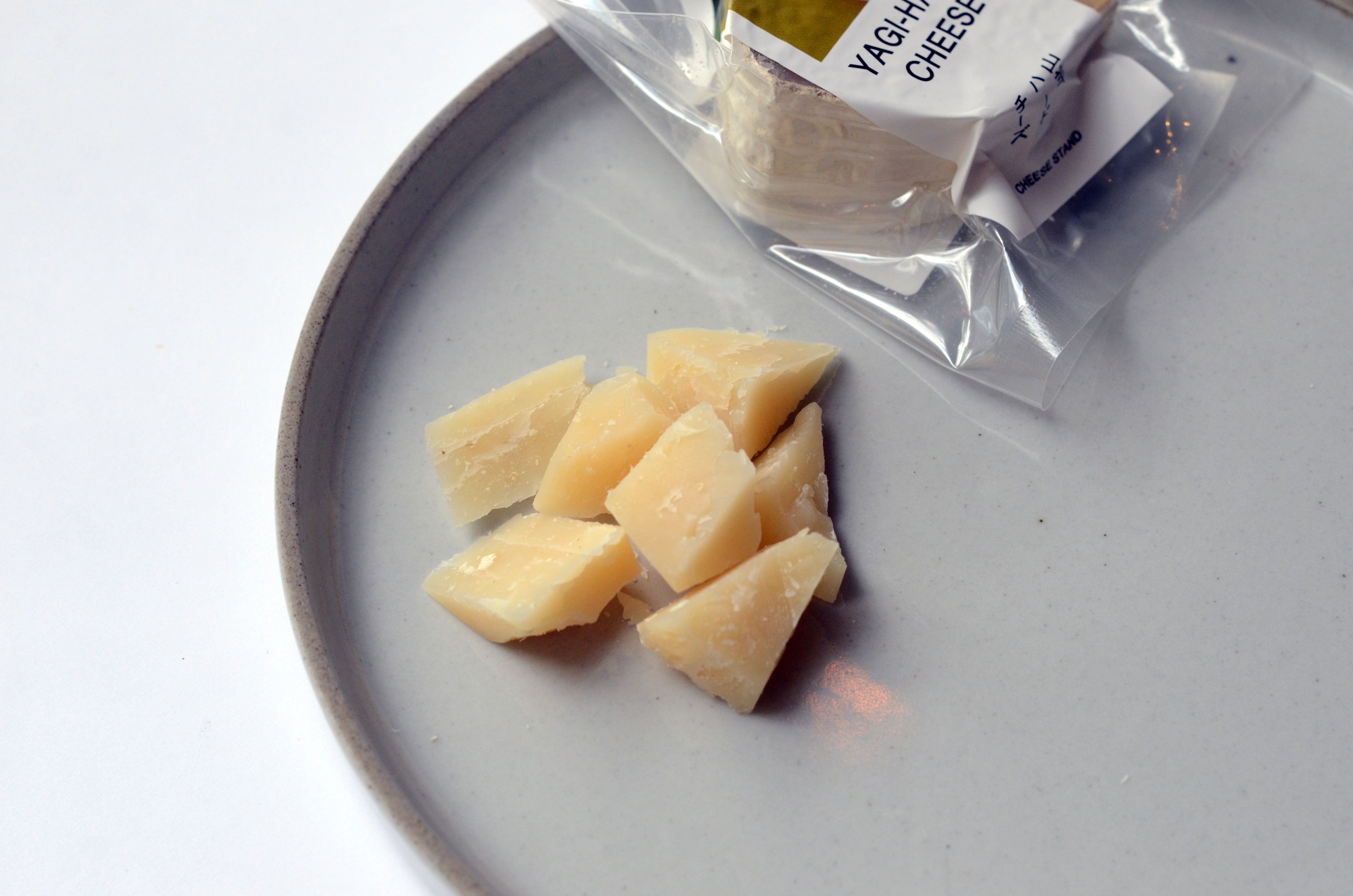 山羊のハードチーズ 長期熟成 | CHEESE STAND（チーズスタンド）